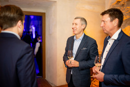 LUKAS BARTKUS PIC. 20251028 1914 9876 25 LBA 9876 LBA 9876