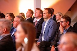 LUKAS BARTKUS PIC. 20251028 2008 0932 97 LBA 0932 LBA 0932