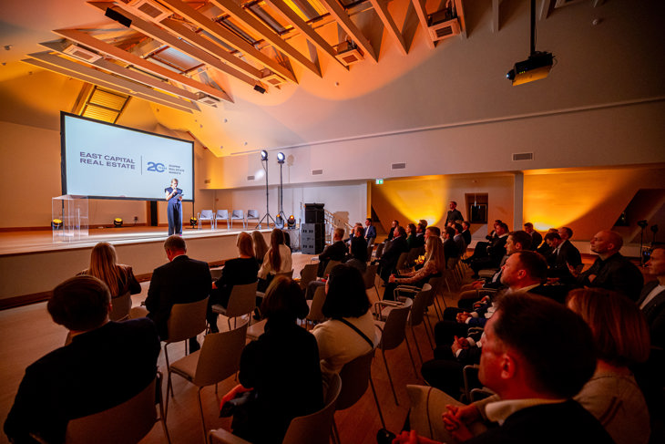 LUKAS BARTKUS PIC. 20251028 1948 0440 71 LBA 0440 LBA 0440